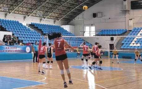 Çarşıspor yine set alamadı