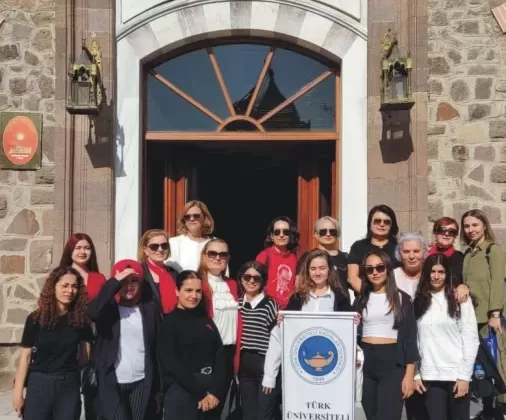 ‘Cumhuriyet bir kadın devrimidir!’