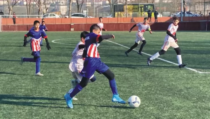 U13’ler sahaya indi