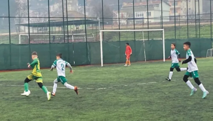 U13 ve U18’de hafta içi mesaisi