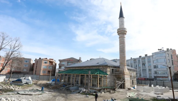 Muradiye Camii’nde sona doğru