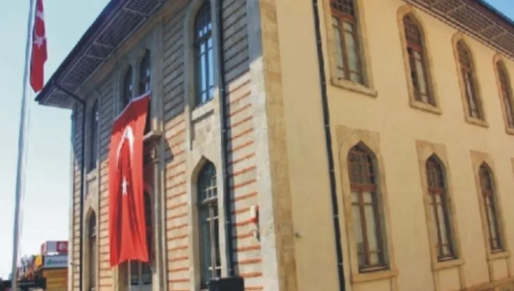 Vakıflar 400 çocuğu sevindirdi