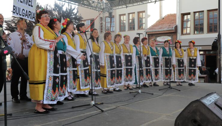Balkanların folkloru Edirne’de buluştu