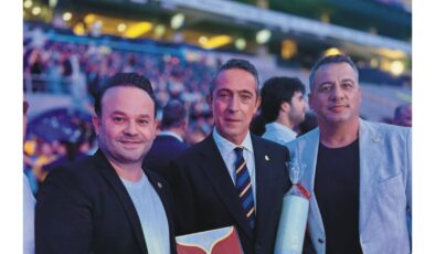 Ali Koç’a kırmızı dipli mum