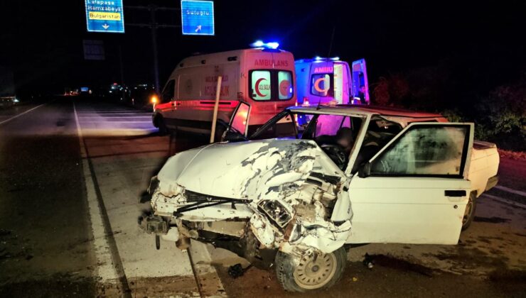 Otomobil beton mikserine çarptı: 2 yaralı!