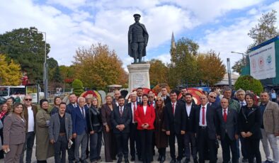 CHP ve STK’lardan alternatif tören!