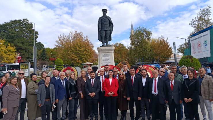 CHP ve STK’lardan alternatif tören!