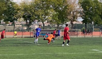 Şükrüpaşa U16 galip, U17 berabere
