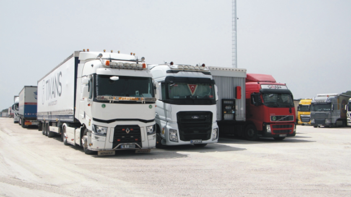 Geçerli görselin alternatif metni yok. Dosya adı: tir.jpg