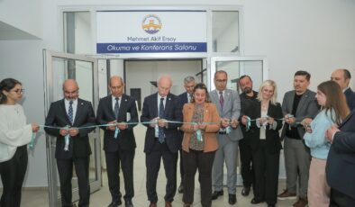 TÜ Eğitim Fakültesi’nde çifte açılış