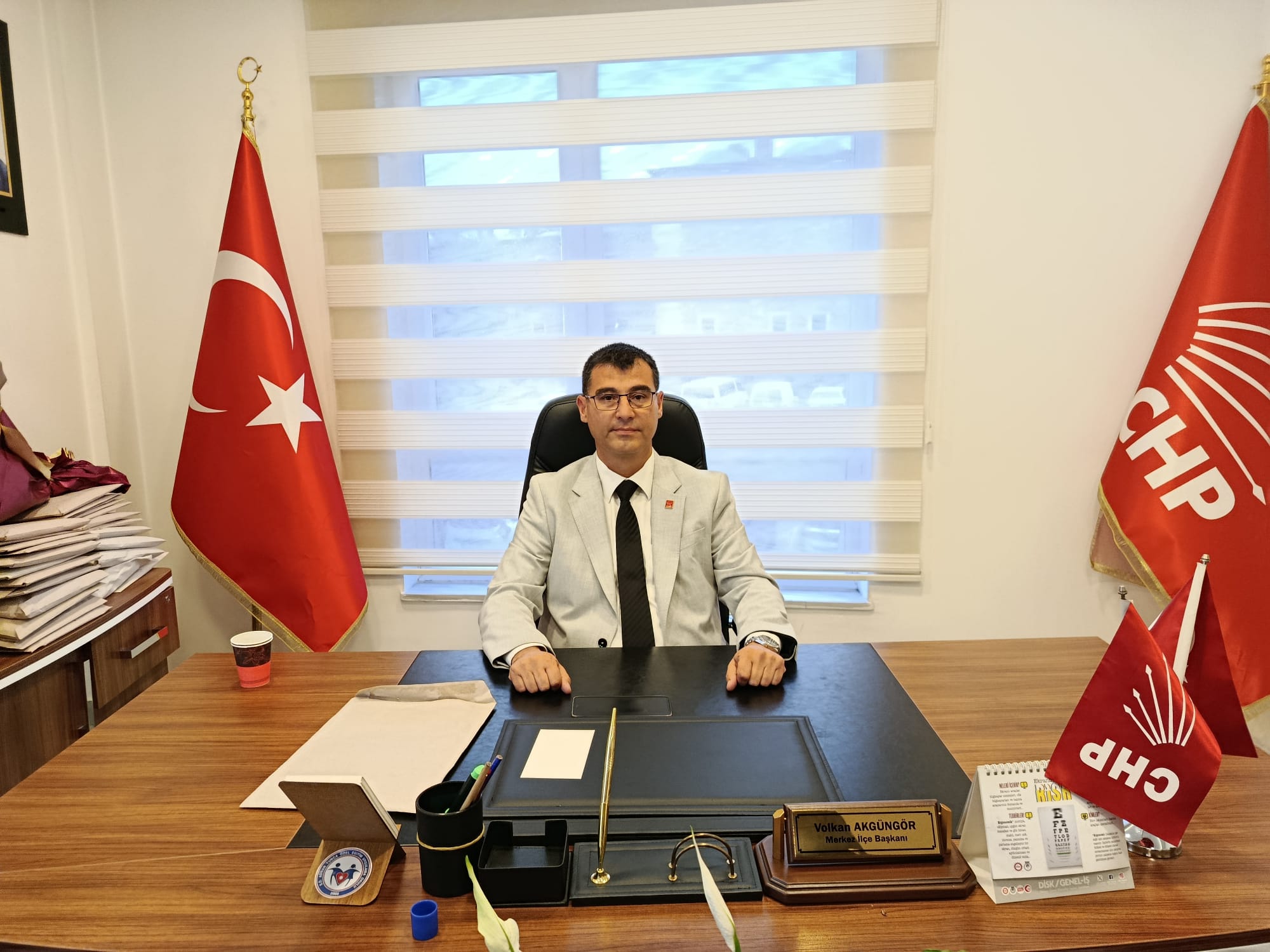 Geçerli görselin alternatif metni yok. Dosya adı: volkan-akgungor.jpg