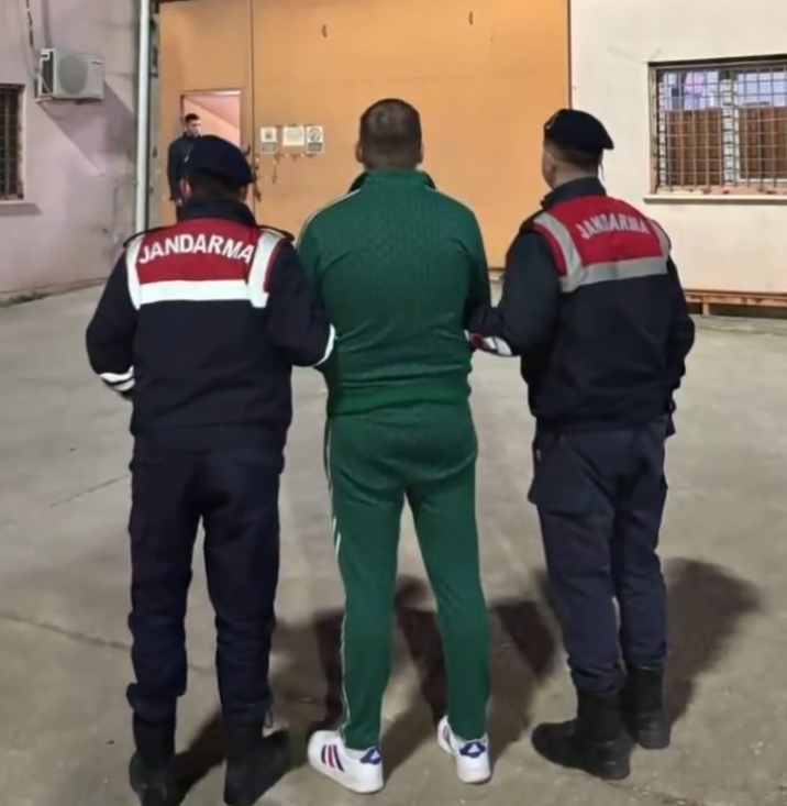 Geçerli görselin alternatif metni yok. Dosya adı: feto.jpg