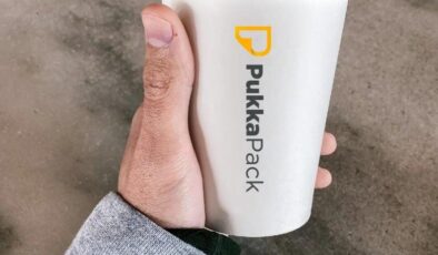 PukkaPack Baskılı Karton Bardaklarla Etkinliklerinizi Farklılaştırın