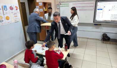 Başkan Geldi’den öğrencilere armağan