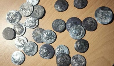 Türk sürücüde 71 antik sikke