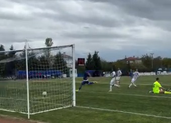 Geçerli görselin alternatif metni yok. Dosya adı: Ergene-Velimese-Spor-2-0-Edirne-1922-Futbol-Spor-Kulubu.jpg