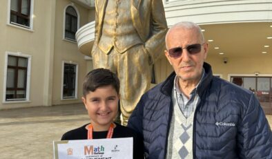 Kerem Üstev, matematikte en üstte!