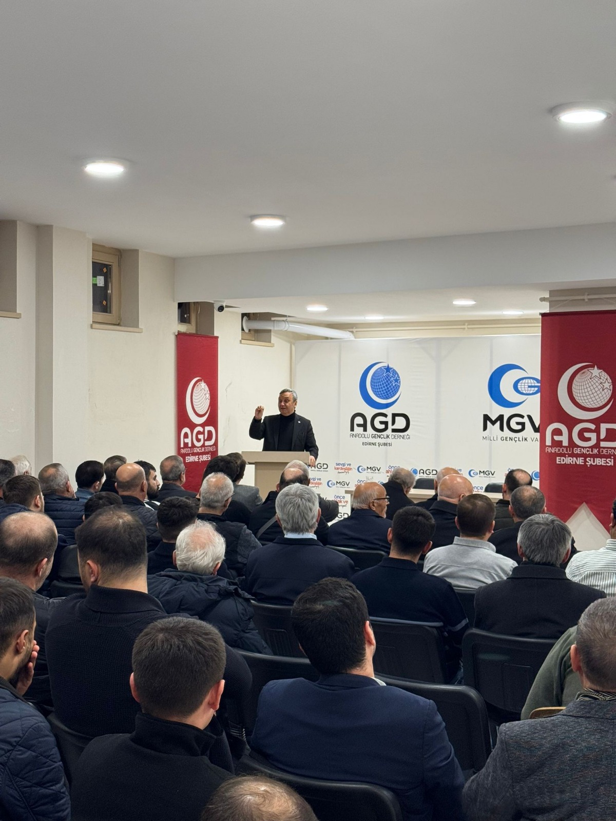 Geçerli görselin alternatif metni yok. Dosya adı: agd.jpg