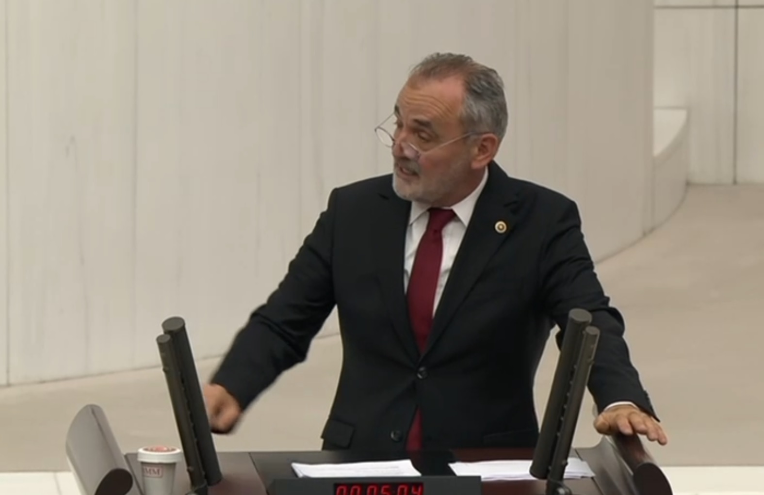 Geçerli görselin alternatif metni yok. Dosya adı: akalin-4.jpg