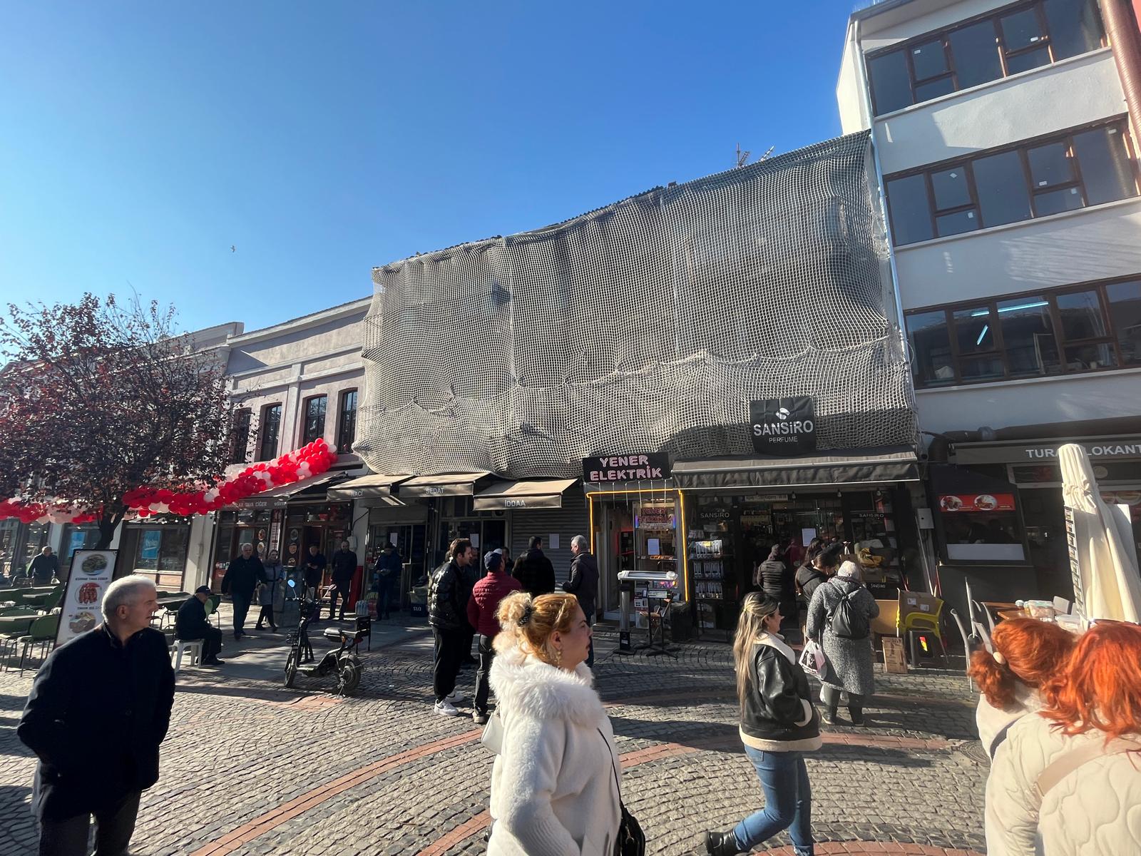 Geçerli görselin alternatif metni yok. Dosya adı: bina.jpg