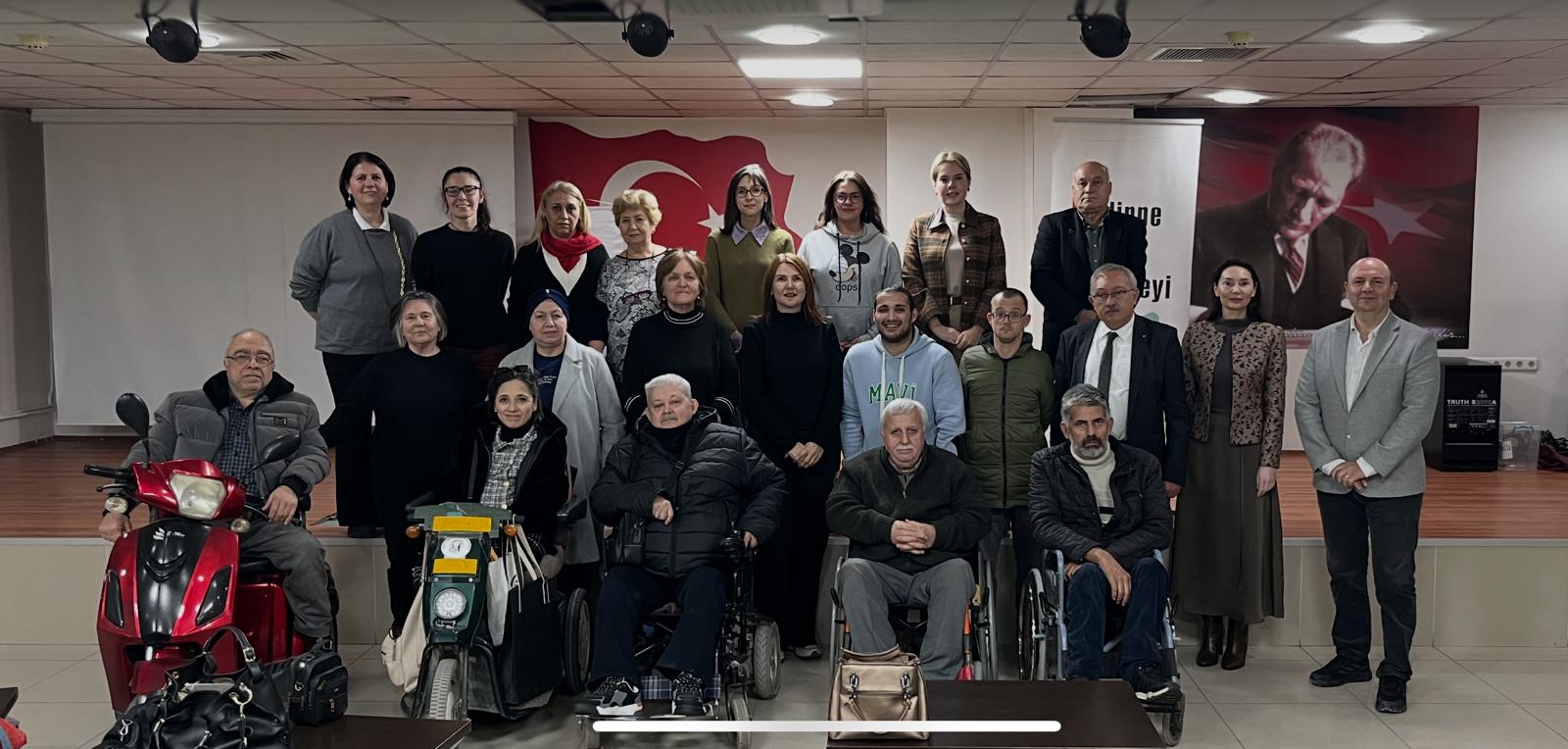 Geçerli görselin alternatif metni yok. Dosya adı: ekk-engelli-2.jpg