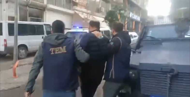 Geçerli görselin alternatif metni yok. Dosya adı: feto.jpg