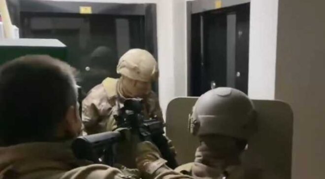 Polisten tefeci operasyonu