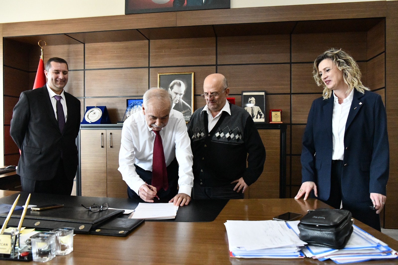 Geçerli görselin alternatif metni yok. Dosya adı: kesan-has.jpg