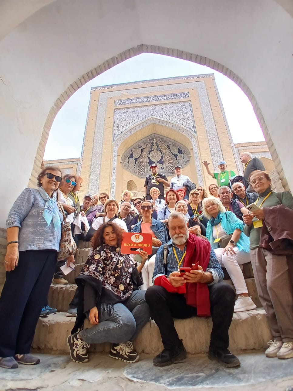 Geçerli görselin alternatif metni yok. Dosya adı: patron8.jpg