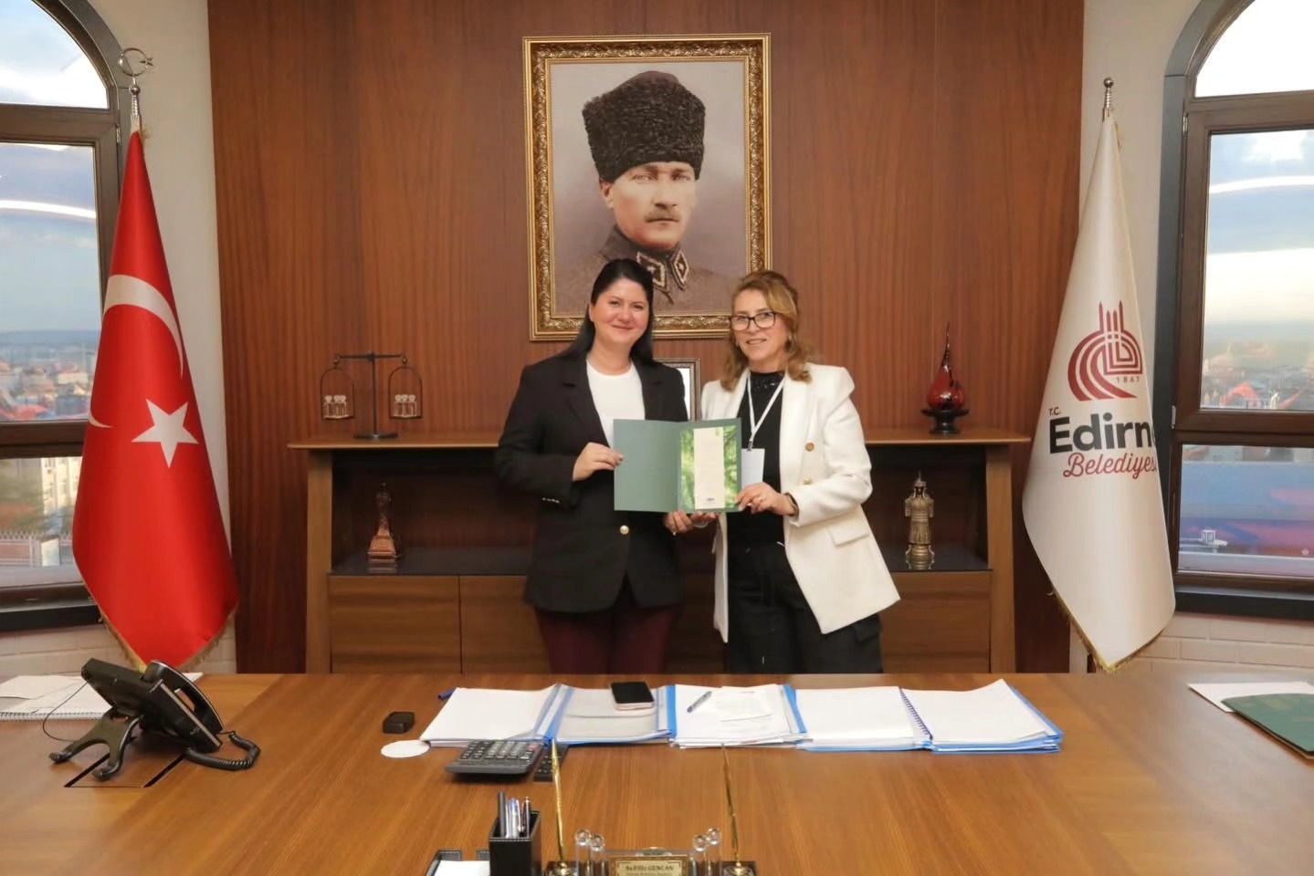 Geçerli görselin alternatif metni yok. Dosya adı: tema1-5.jpg