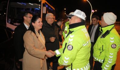 Gencan, yılbaşında çalışanları unutmadı