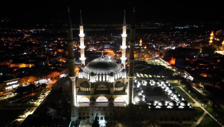 Selimiye’ye ‘Arap’ aydınlatması!