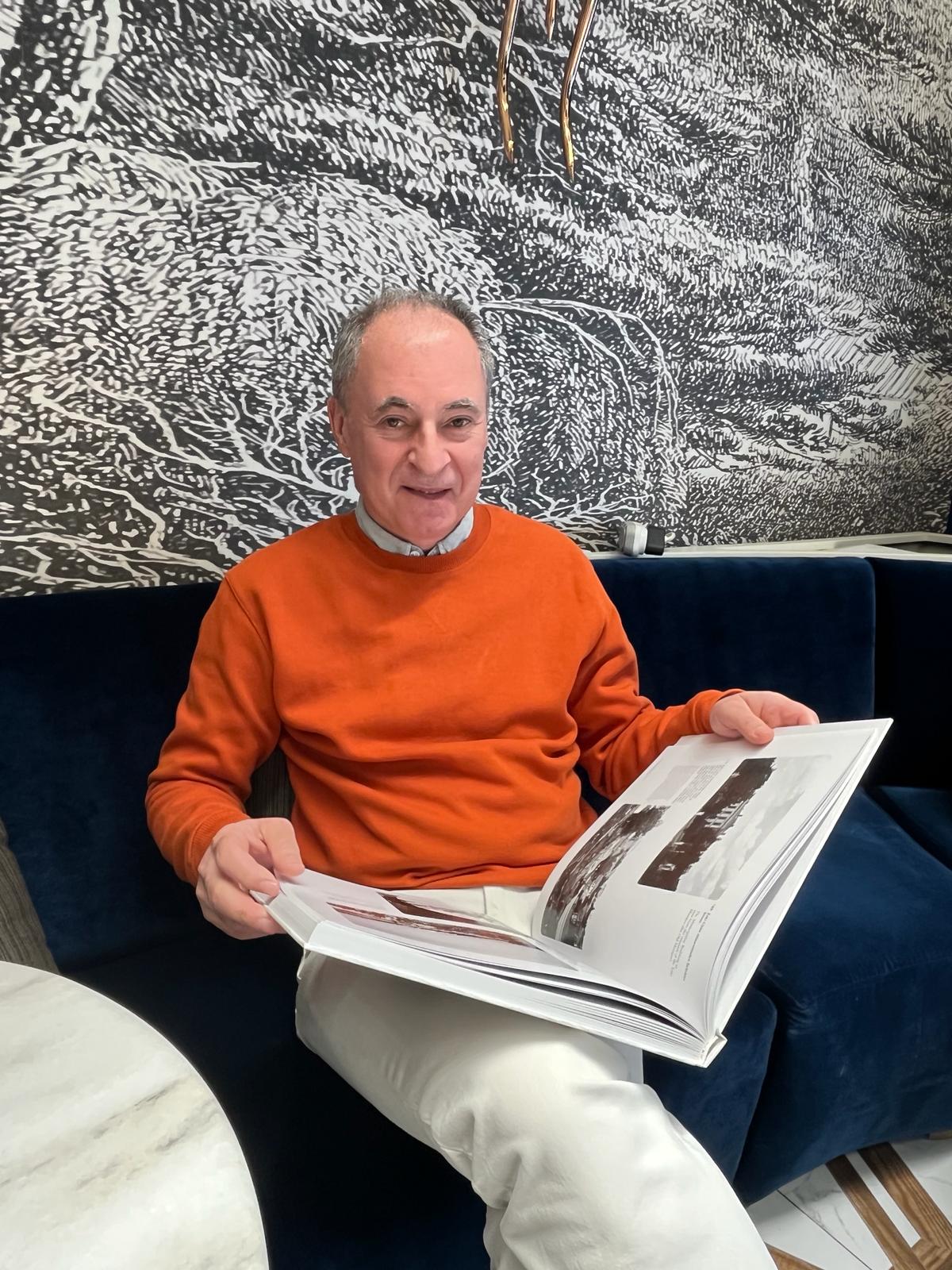 Geçerli görselin alternatif metni yok. Dosya adı: cem-altinel.jpg