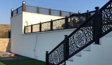 Ferforje Korkulukta Estetik ve Güvenliğin Yeni Adresi: Projeye Özel Tasarımlar Öne Çıkıyor