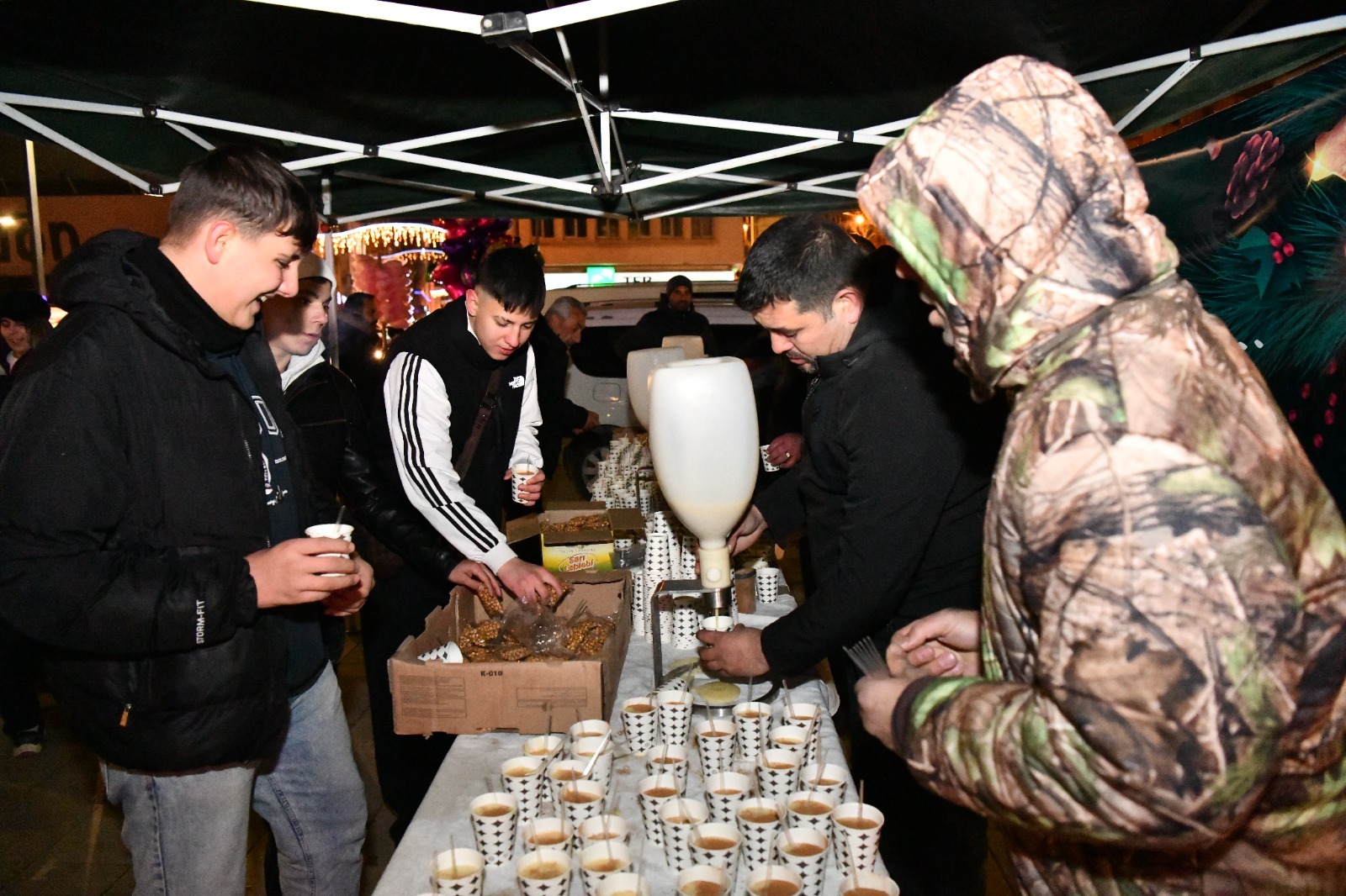 Geçerli görselin alternatif metni yok. Dosya adı: kesan-yeni-yil.jpg