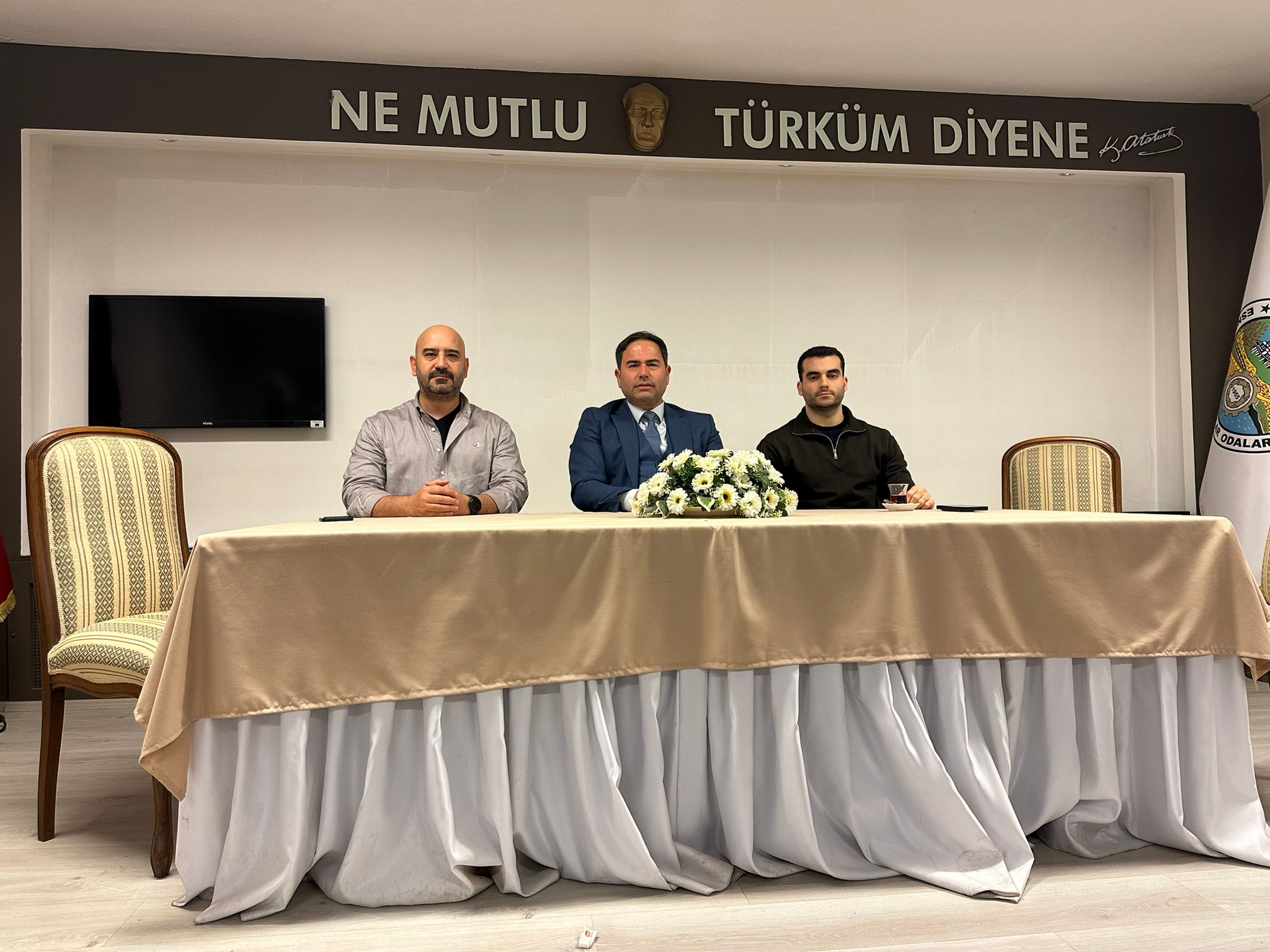 Geçerli görselin alternatif metni yok. Dosya adı: lokanta1.jpeg