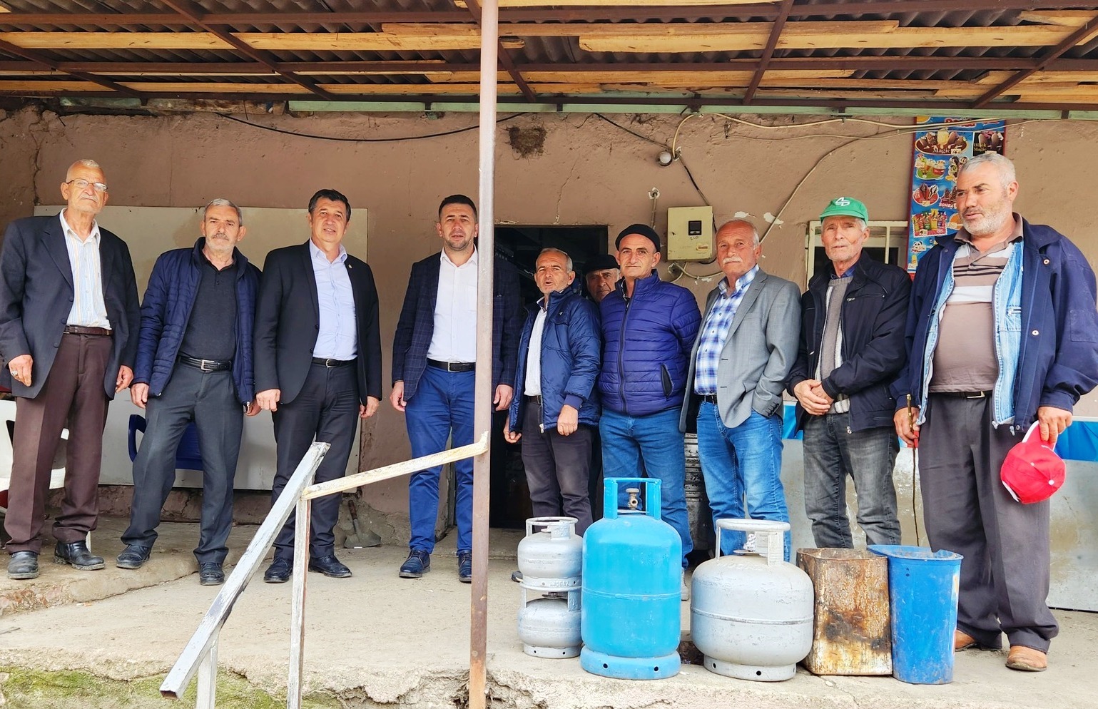 Geçerli görselin alternatif metni yok. Dosya adı: okan.jpg