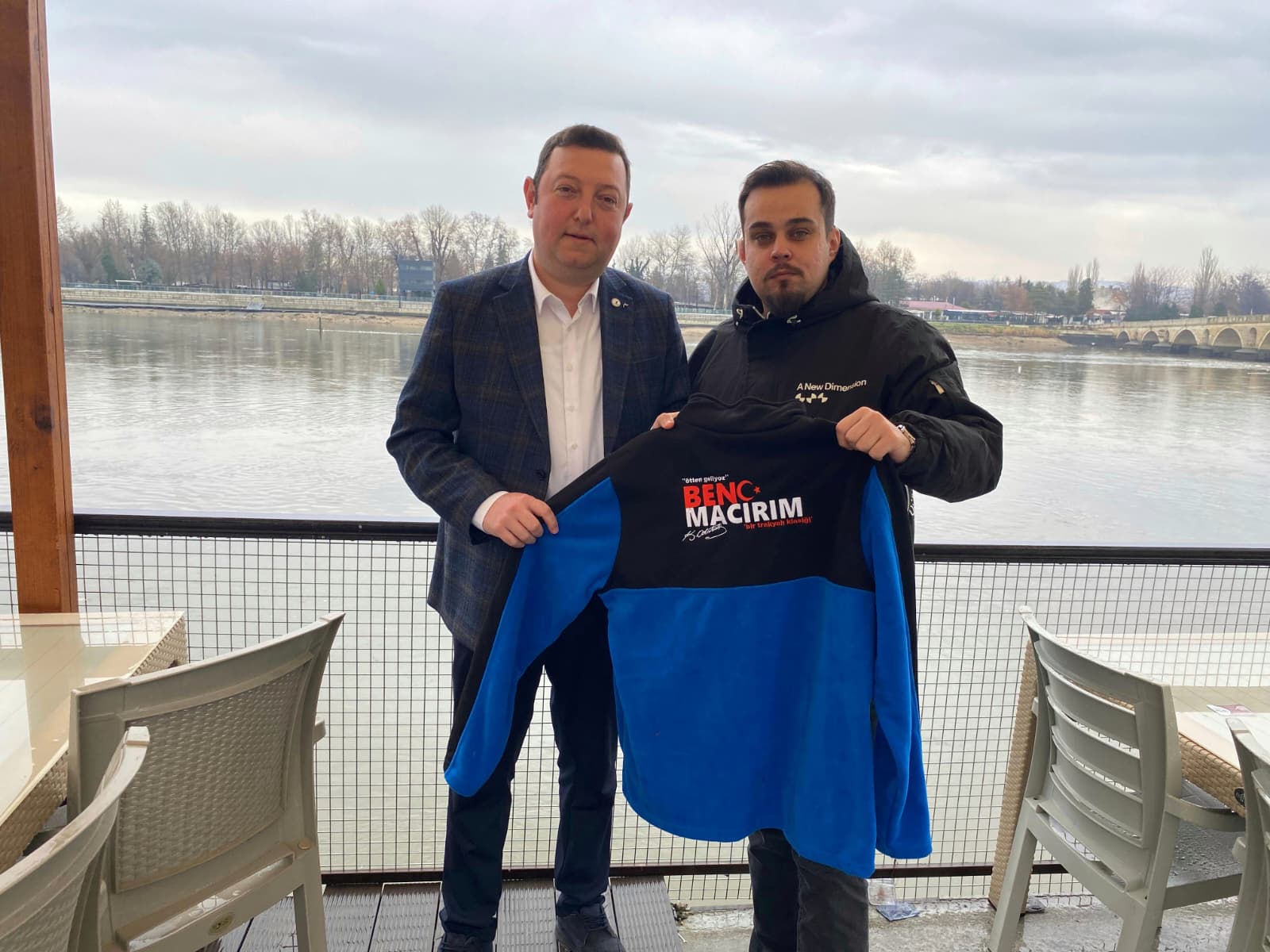 Geçerli görselin alternatif metni yok. Dosya adı: recep.jpg