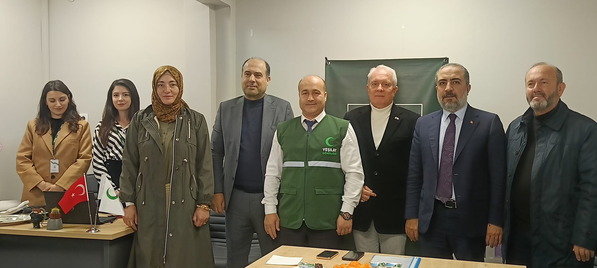 Geçerli görselin alternatif metni yok. Dosya adı: yesilay1.jpg