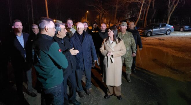 Tunca Köprüsü kapatıldı, tesisler boşaltılıyor!