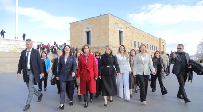 Anıtkabir’de Medeni Kanun anması