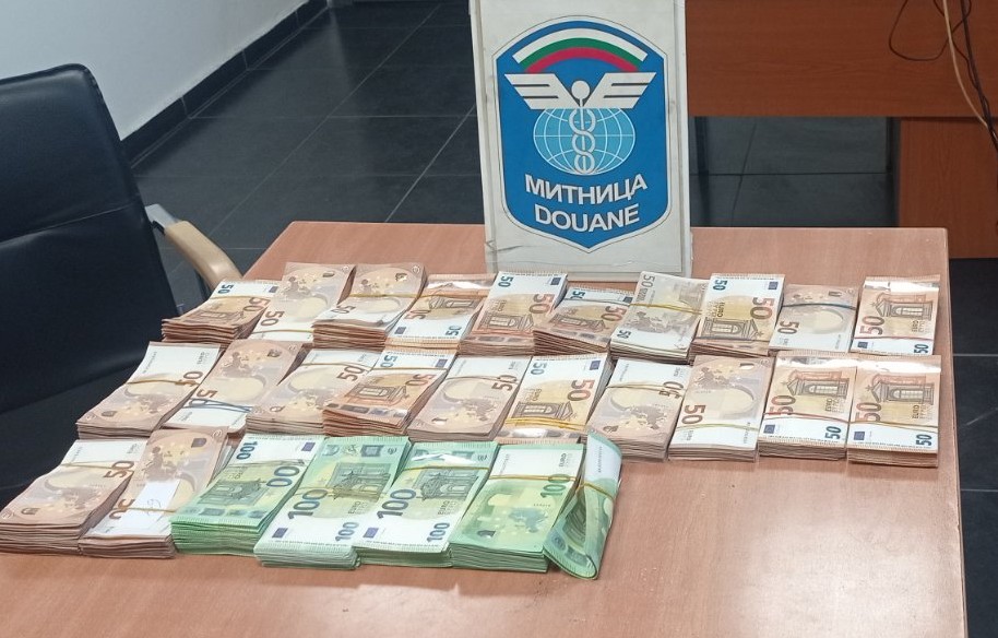 Geçerli görselin alternatif metni yok. Dosya adı: 7e0990f0-0710-4a7e-b9fd-044e0242c2fd.jpg