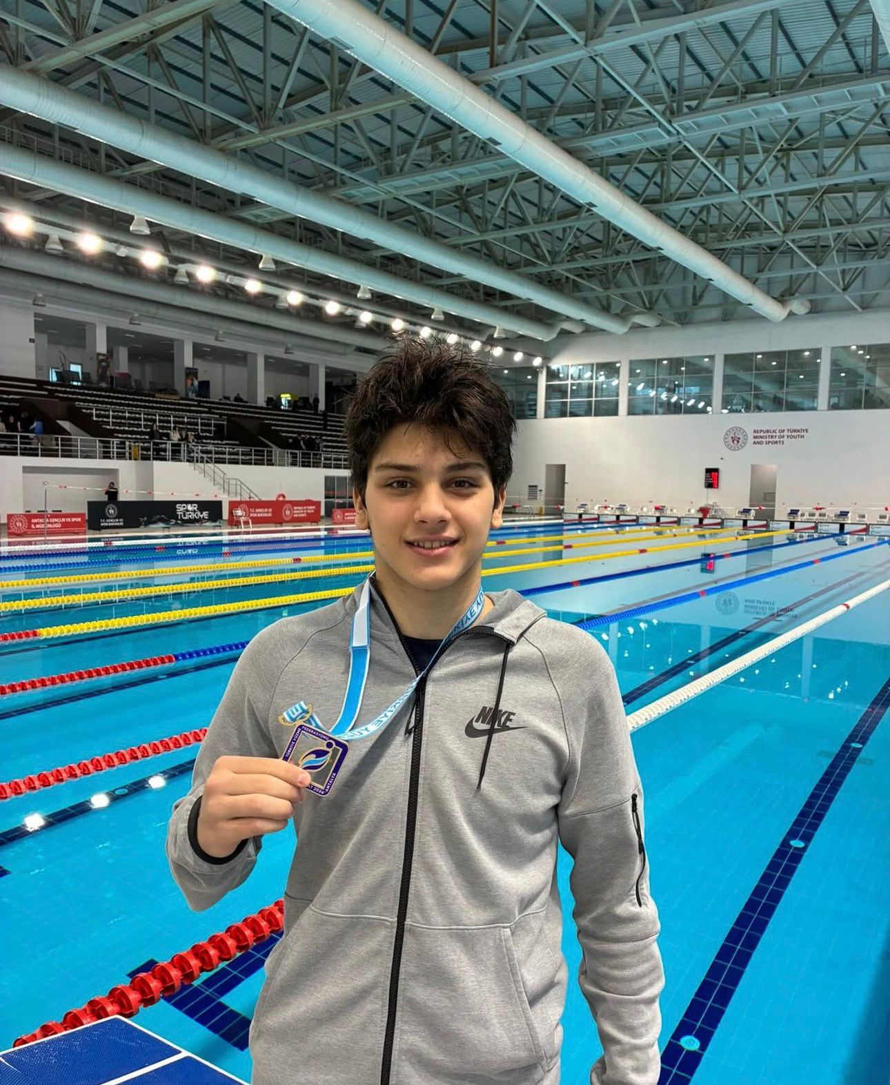 Geçerli görselin alternatif metni yok. Dosya adı: Toprak-Topatan.jpg