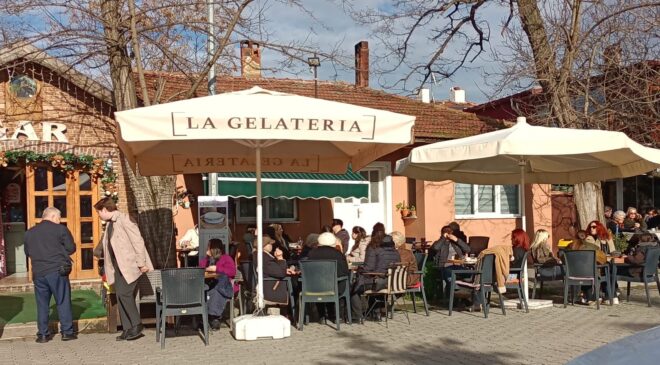 Cemre Karaağaç’a düştü(!)