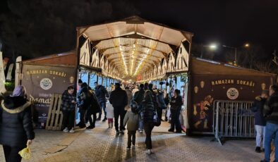 ‘Ramazan Sokağı’ kapılarını açtı