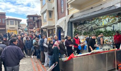 Ucuz hamsi kuyruğu!