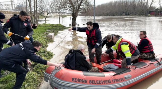 Sedefçi’yi ‘botla’ tahliye!
