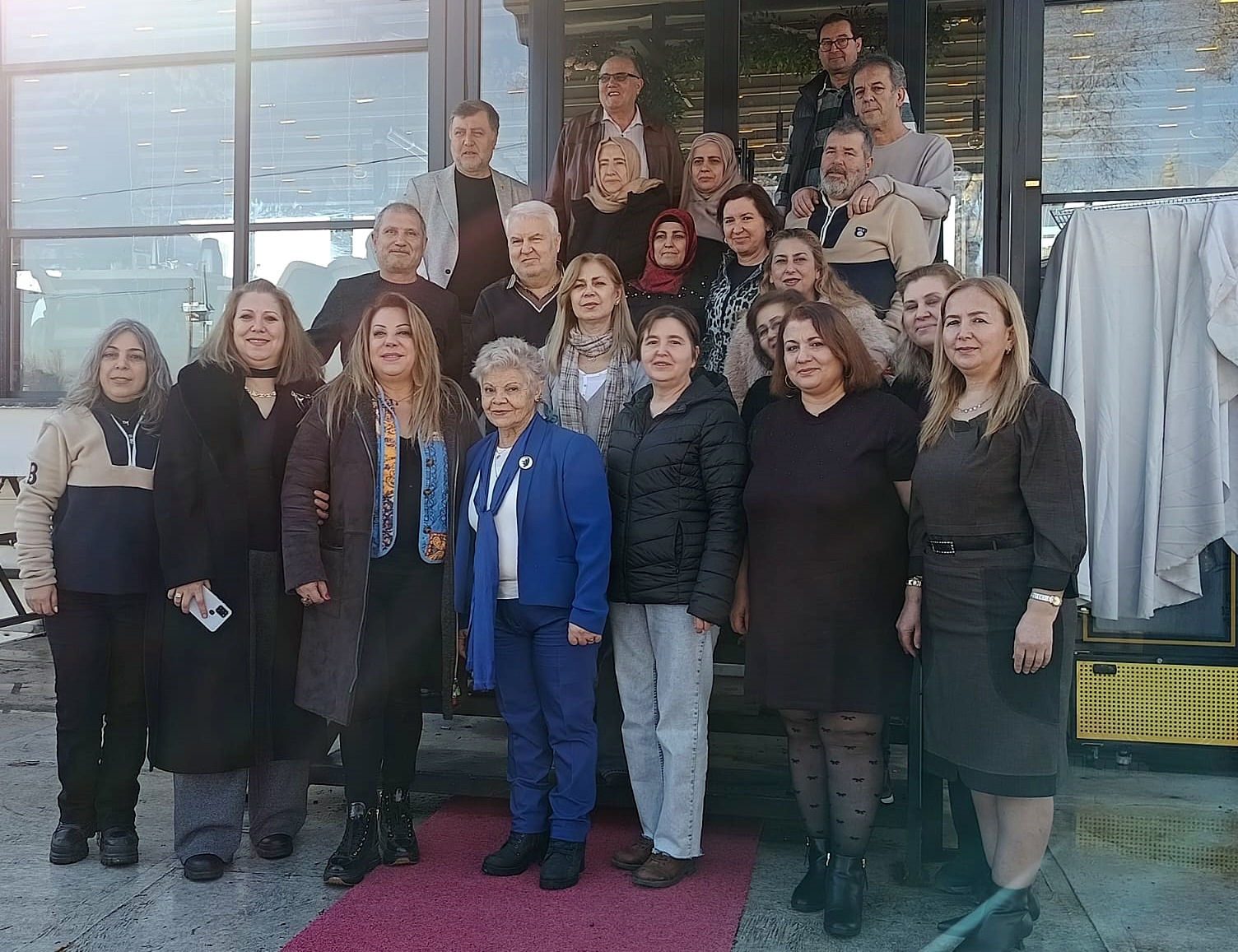 Geçerli görselin alternatif metni yok. Dosya adı: basket-taraftar-kahvalti1.jpg