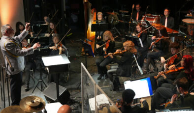 AKM’de romantik show programı