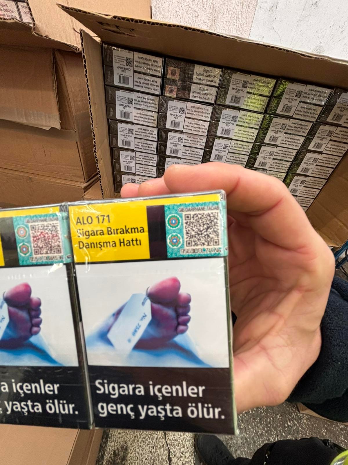 Geçerli görselin alternatif metni yok. Dosya adı: bulgar-sigara.jpg